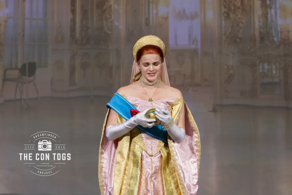 Anastasia - Star Lit Memory Cosplay