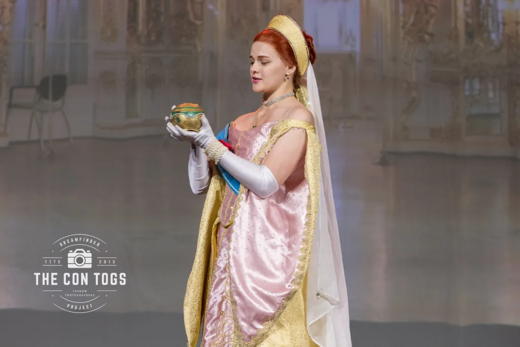 Anastasia - Star Lit Memory Cosplay