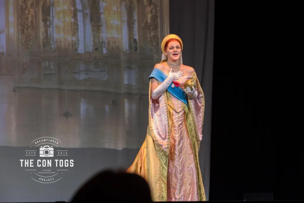 Anastasia - Star Lit Memory Cosplay