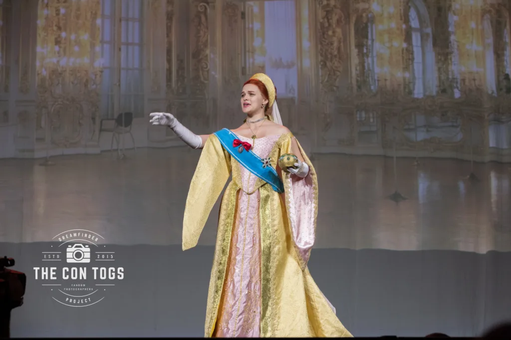 Anastasia - Star Lit Memory Cosplay