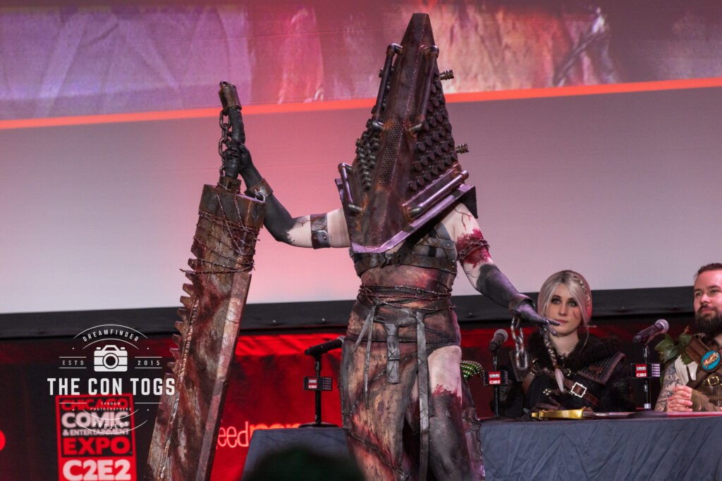 Kutekitti Cosplay - Lady Pyramid Head from Silent Hill