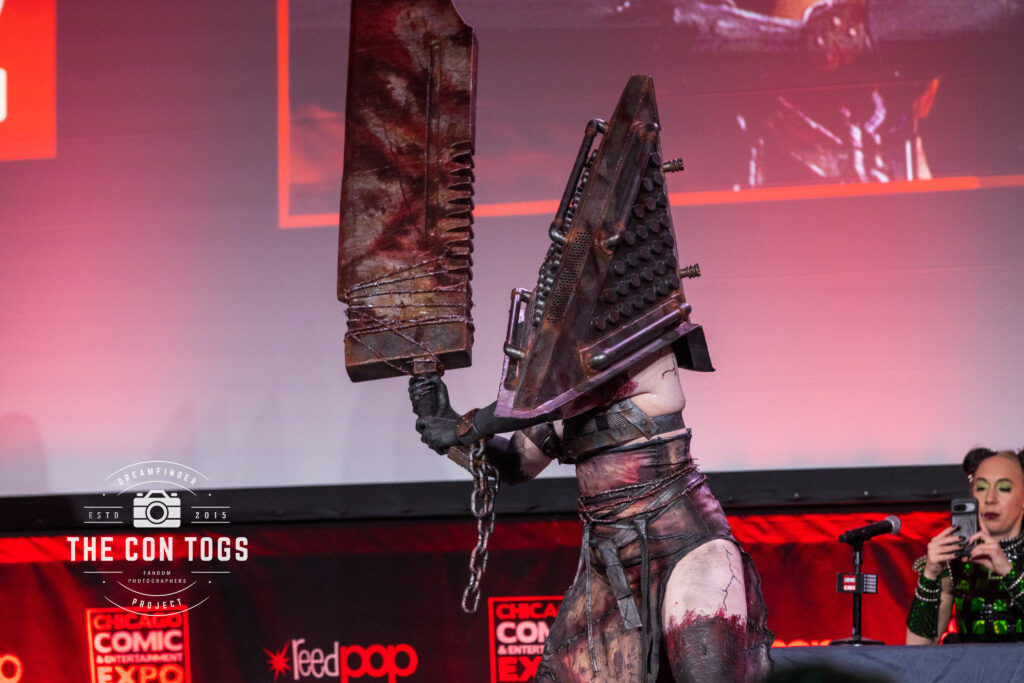 Kutekitti Cosplay - Lady Pyramid Head from Silent Hill