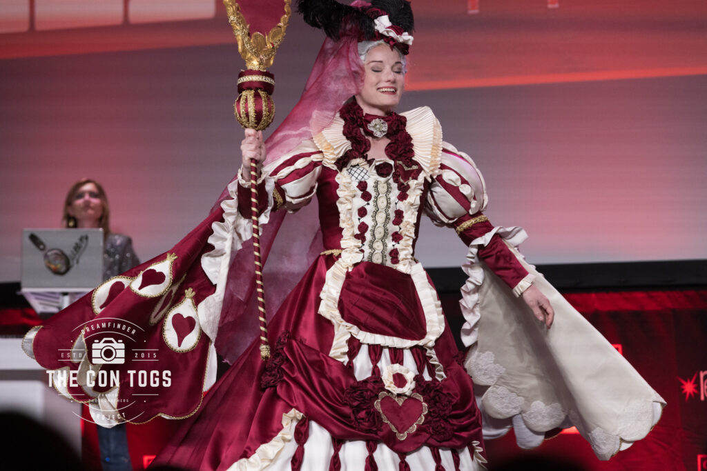 Nina London Cosplay - Queen of Hearts from Sakizo’s Alice in Wonderland