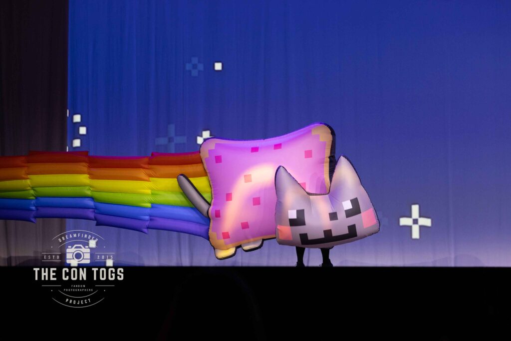 Nyancat - Megan and Taylor of Fernside Dragons