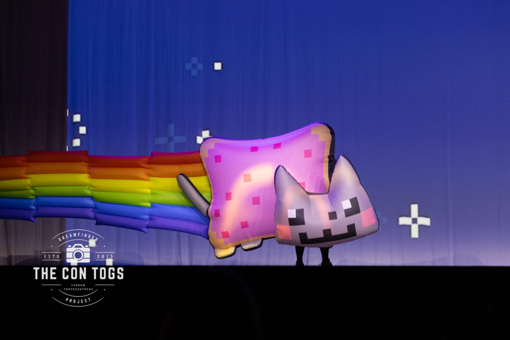 Nyancat - Megan and Taylor of Fernside Dragons
