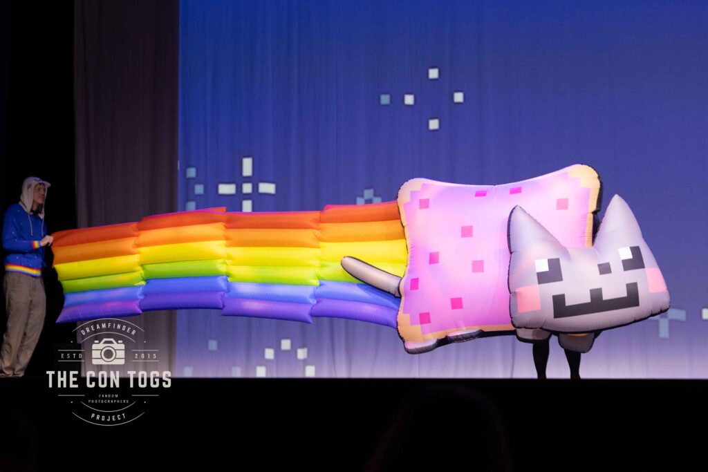 Nyancat - Megan and Taylor of Fernside Dragons
