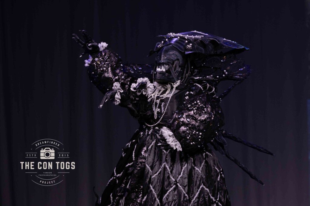Elizabethan Xenomorph Queen - Made by Cheerfully Morbid Cosplay