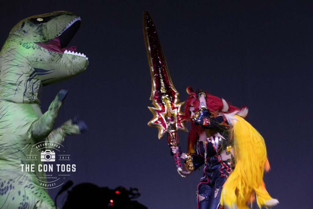 Mavuika and Kinich from Genshin Impact - Annie and Sora