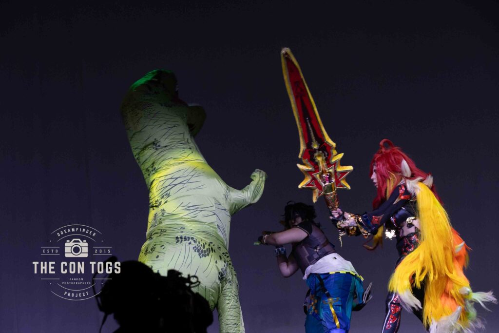 Mavuika and Kinich from Genshin Impact - Annie and Sora