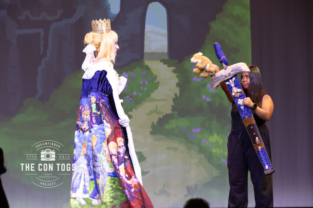 Artoria Pendragon - Emily Cox
