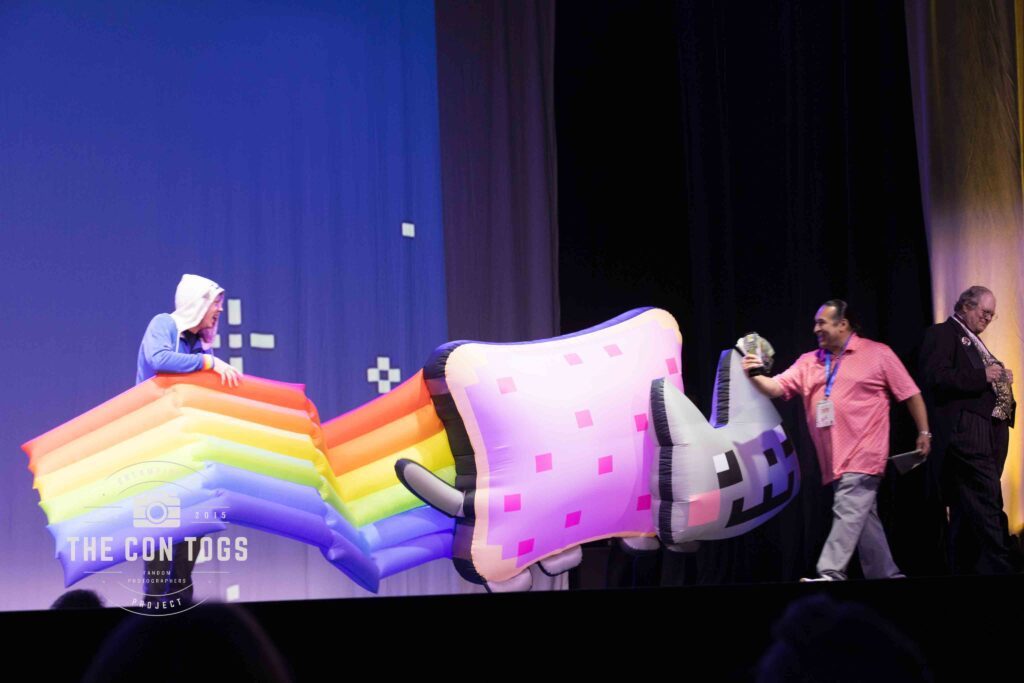 Best Meme and Frank & Son Collectible Show - Nyan Cat