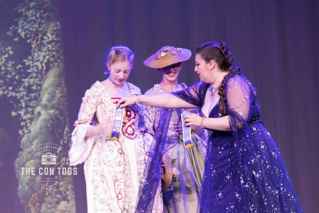 Runners Up - Best Young Fan - Marie Antoinette and Her Lady in Waiting - Colette and Honorine Ragueneau