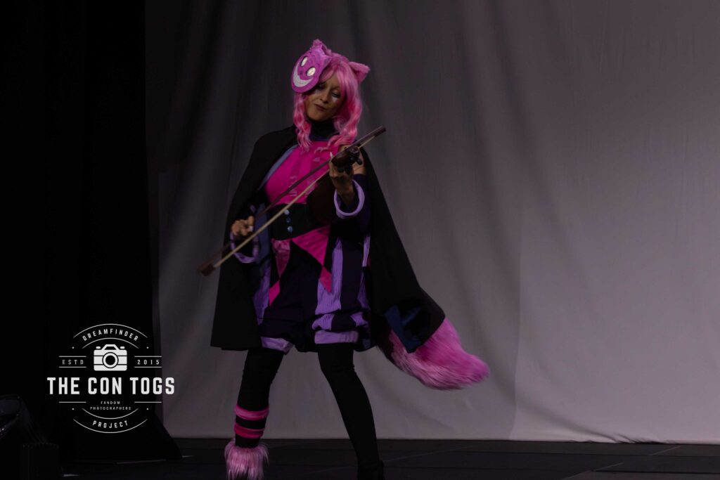 The Cheshire Minstrel - Happento Cosplay