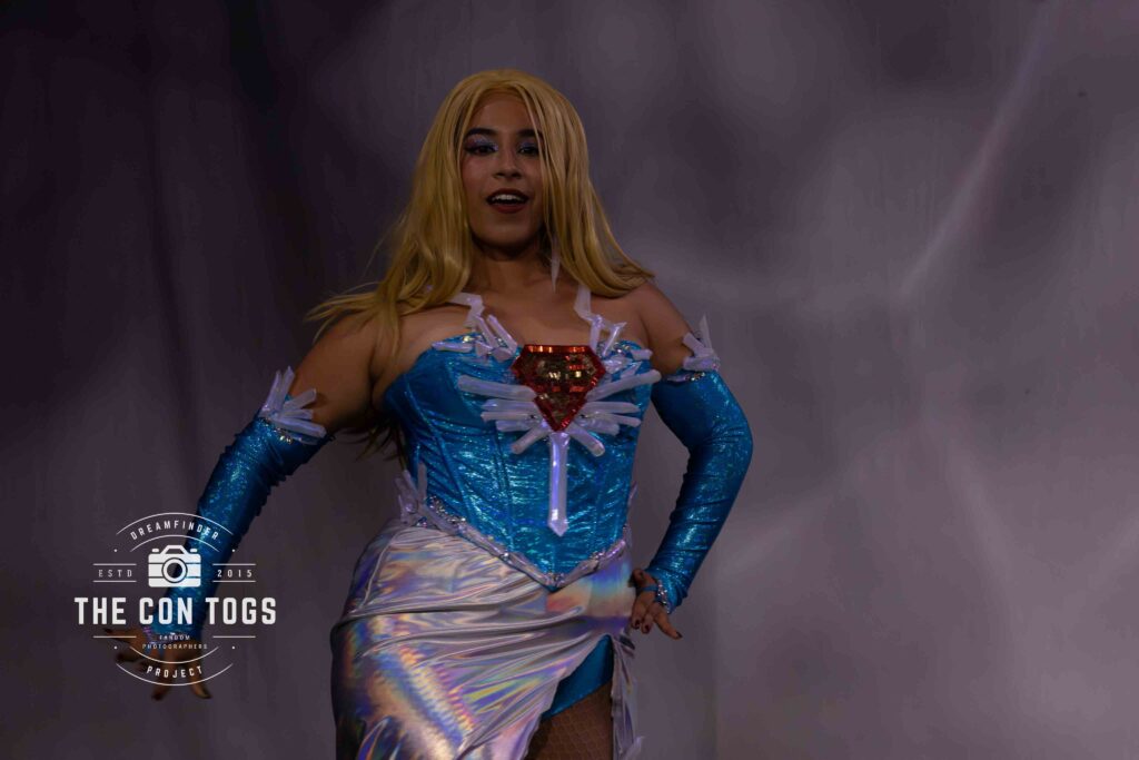Kara Zor-El: Cold as Ice - Luz Does Cosplay