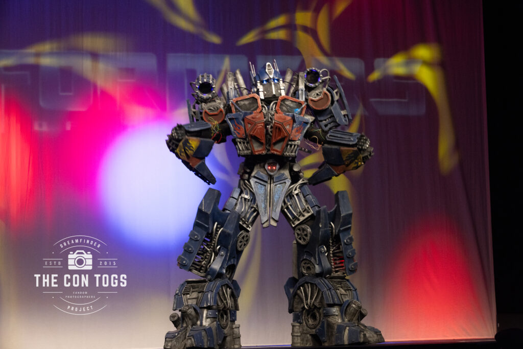 Optimus Prime - Maksym Dokiienko, Vadym Lukhtyzskyi and Hannah Lukhtyzskyi
