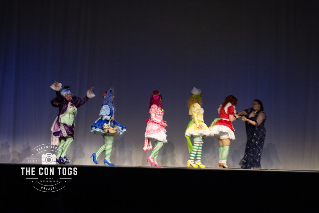 Best Original Design - Berry Demure, Berry Couture - Lynn Leigh Sato, Lily Gruenke, Kie, Wendy Colon, Eri Espejo, Ashley Brown, Ethan Shimokawa