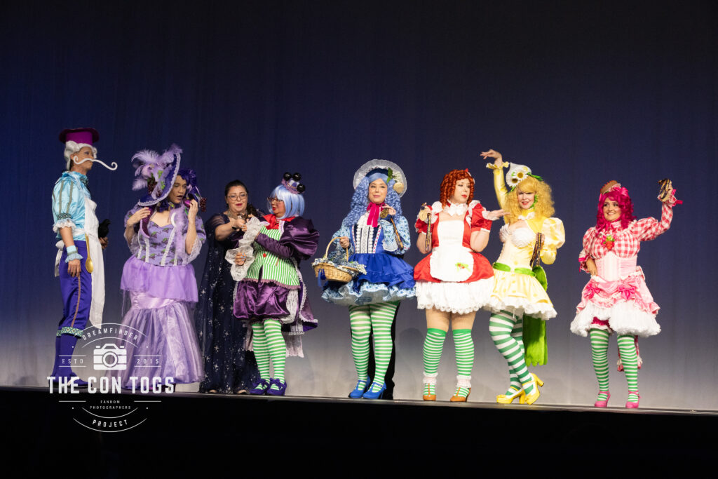 Best Original Design - Berry Demure, Berry Couture - Lynn Leigh Sato, Lily Gruenke, Kie, Wendy Colon, Eri Espejo, Ashley Brown, Ethan Shimokawa